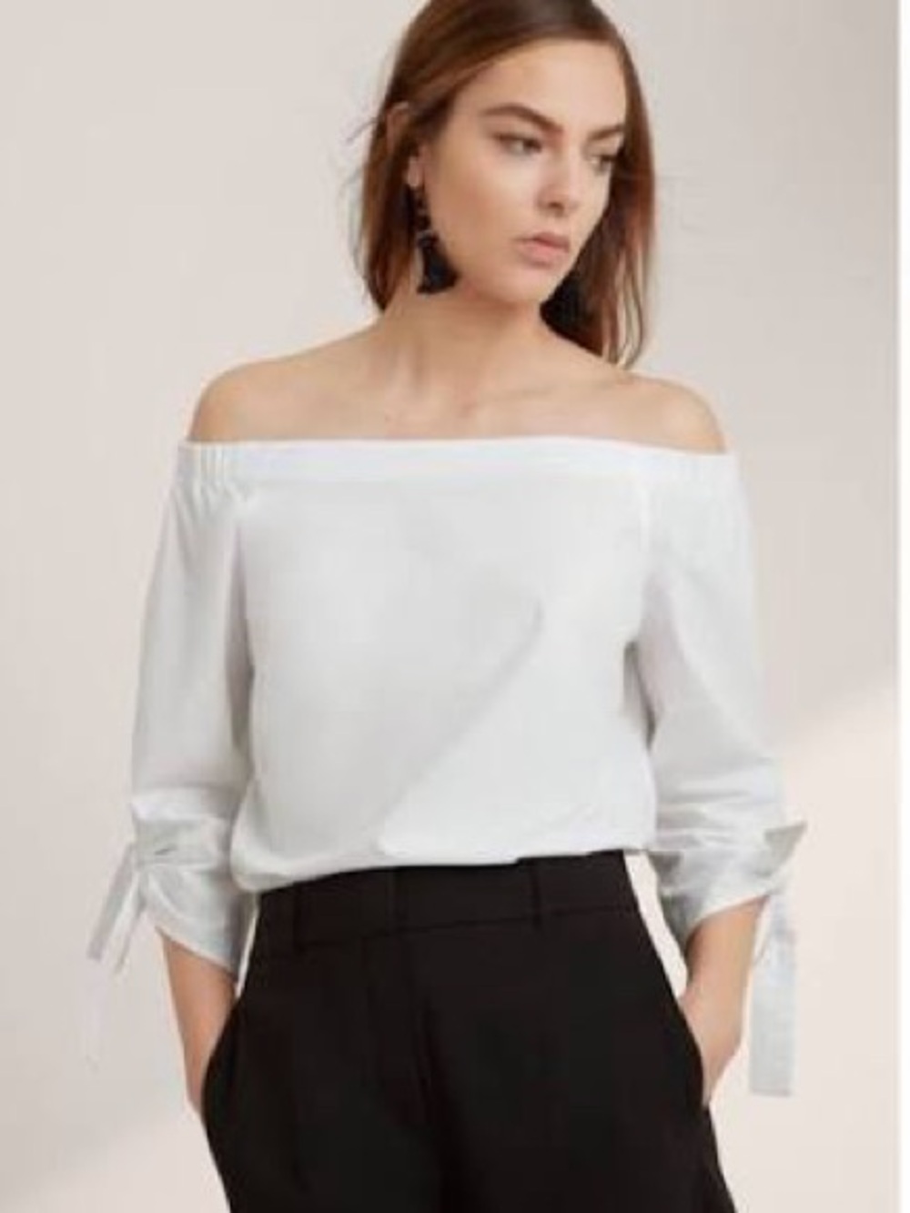 Aritzia Babaton Malik 100% Cotton Off Shoulder Blouse Top White Size Large